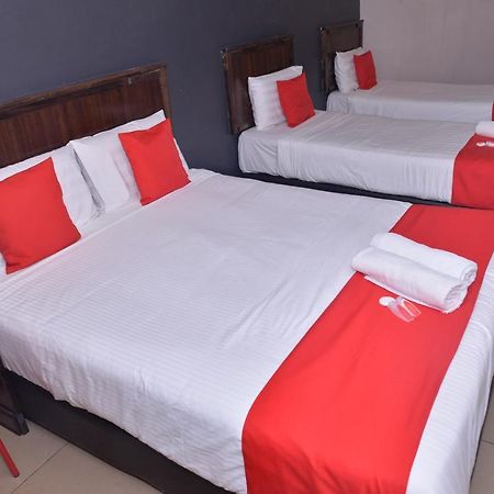 Nice Stay Hotel Рауб Екстериор снимка