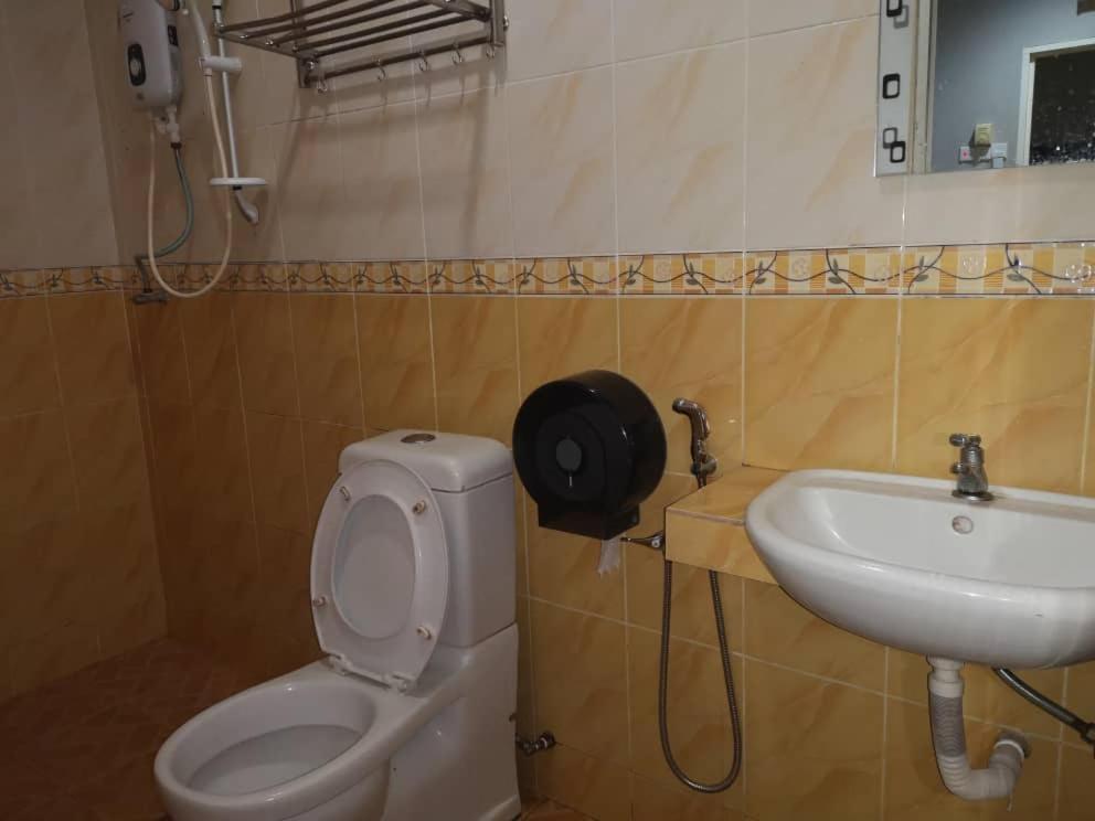 Nice Stay Hotel Рауб Екстериор снимка