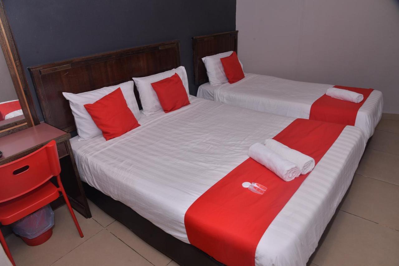 Nice Stay Hotel Рауб Екстериор снимка
